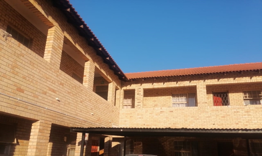2 Bedroom Property for Sale in Oos Einde North West